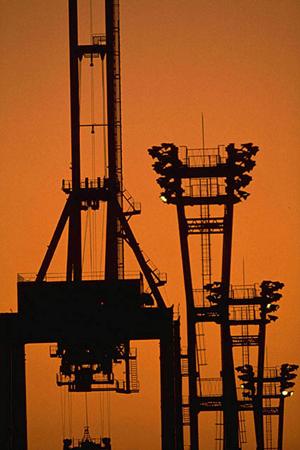 オートクレーブならサクラエスアイ株式会社へ。