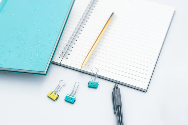 大きな重機から、小さい物まで多数有ります